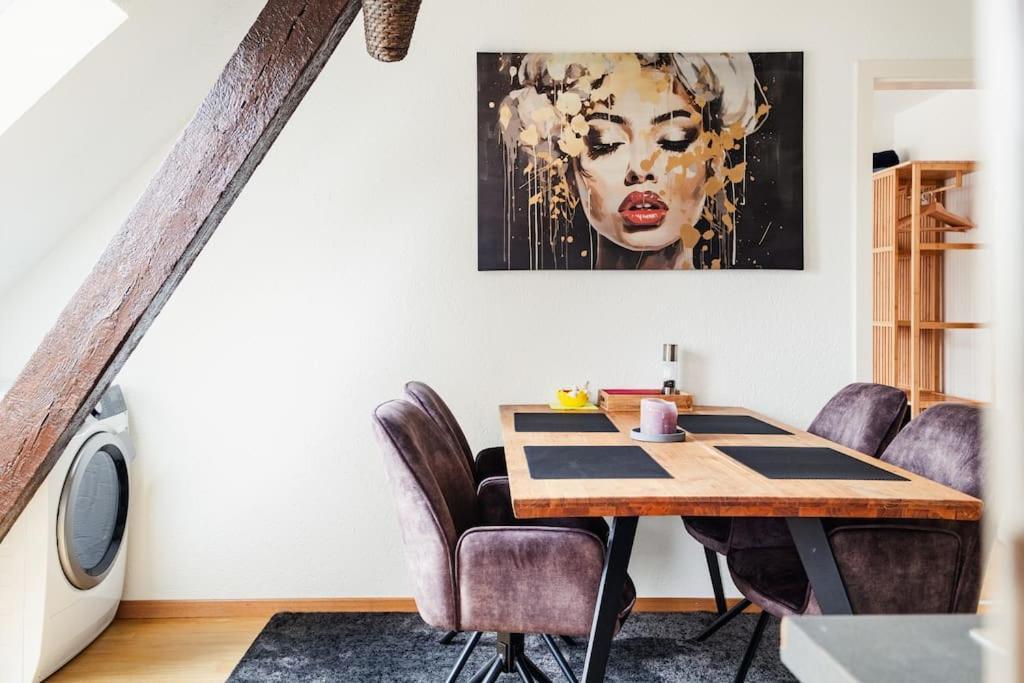 Charmante Wohnung An Beliebter, Urbaner Lage Zurigo Esterno foto