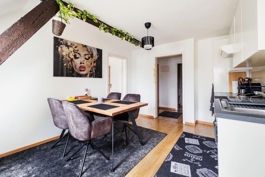 Charmante Wohnung An Beliebter, Urbaner Lage Zurigo Esterno foto